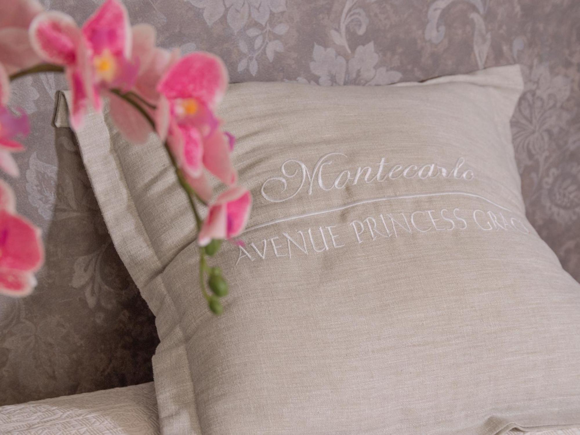 Design Hotel Astra B&B Misano Adriatico Bagian luar foto
