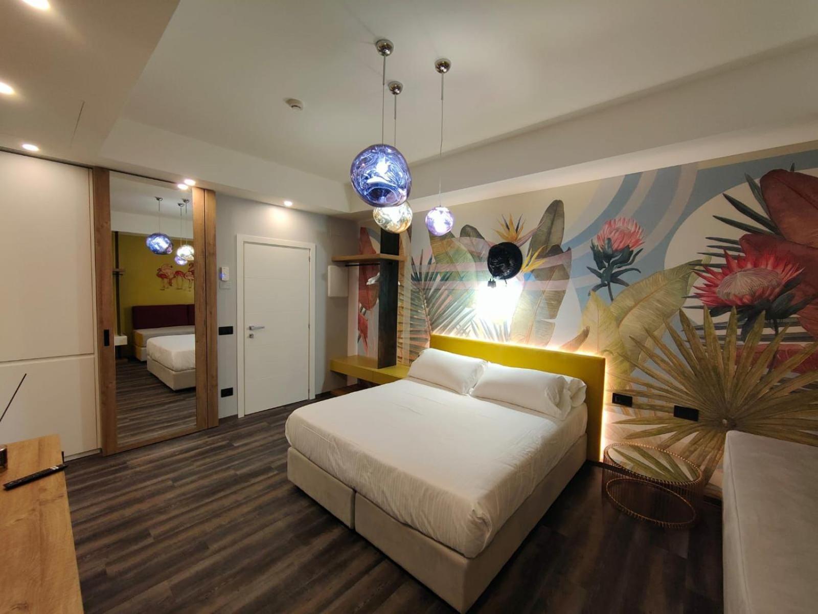 Design Hotel Astra B&B Misano Adriatico Bagian luar foto
